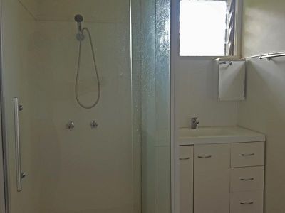 5 Fifth Avenue, Atherton