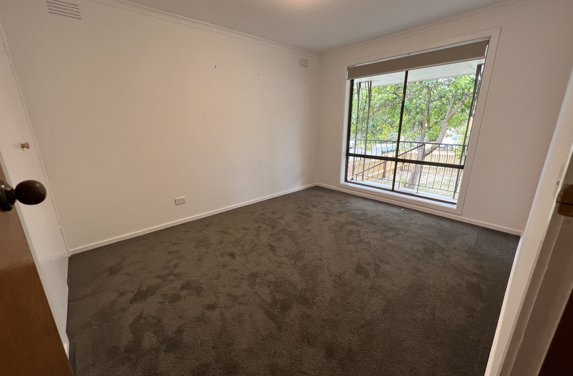 1 / 13 Medway Street, Box Hill North