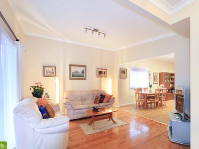 42 Stephanie Avenue, Warilla