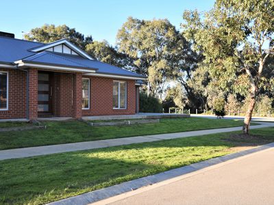 56 WILLOW DRIVE, Wangaratta