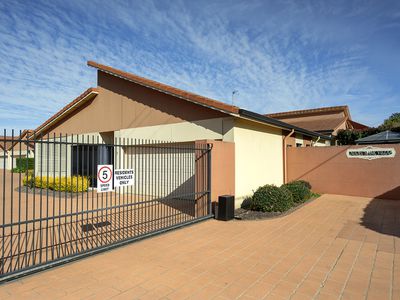 2 / 224 Herries Street, Newtown