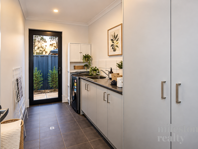 4 / 18 Pilkena Street, Tom Price