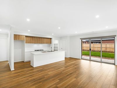 14 Sheryl Street, Sunbury