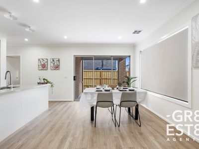 18 Aurora Drive, Cranbourne West