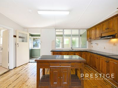 92 Wollongong Road, Arncliffe