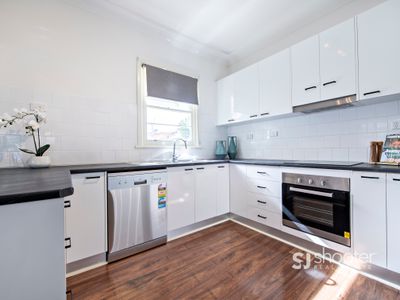 2 Hutchins Avenue, Dubbo