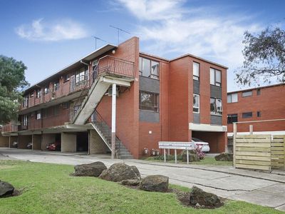 13 / 38 Hampton Parade, West Footscray