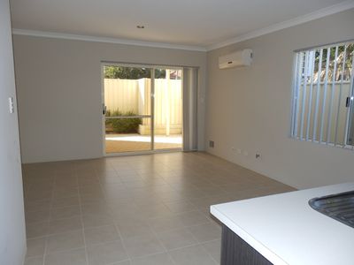 5/3 Duggan Court, Balga