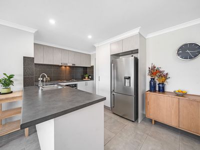 11 / 11 Bakana Loop, Landsdale