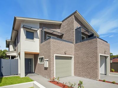 2 Mercer Crescent, Beverly Hills