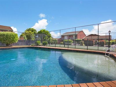 7 / 4 Amie Court, Springwood