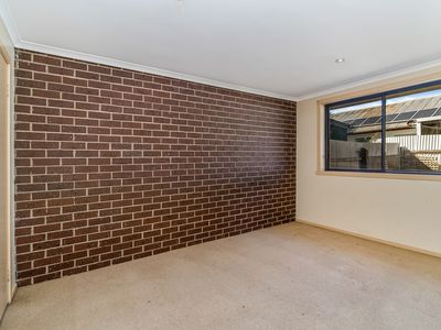 2 / 1 Pink Cliffs Road, Heathcote