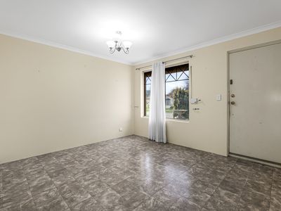 6 Tuscany Place, Caversham