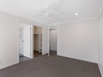 230 Todds Road, Lawnton