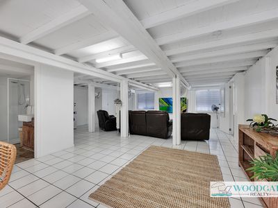 62 MACKEREL STREET, Woodgate
