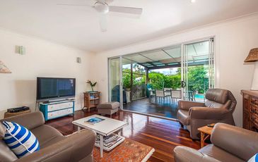 19 Sunrise Avenue, Tewantin