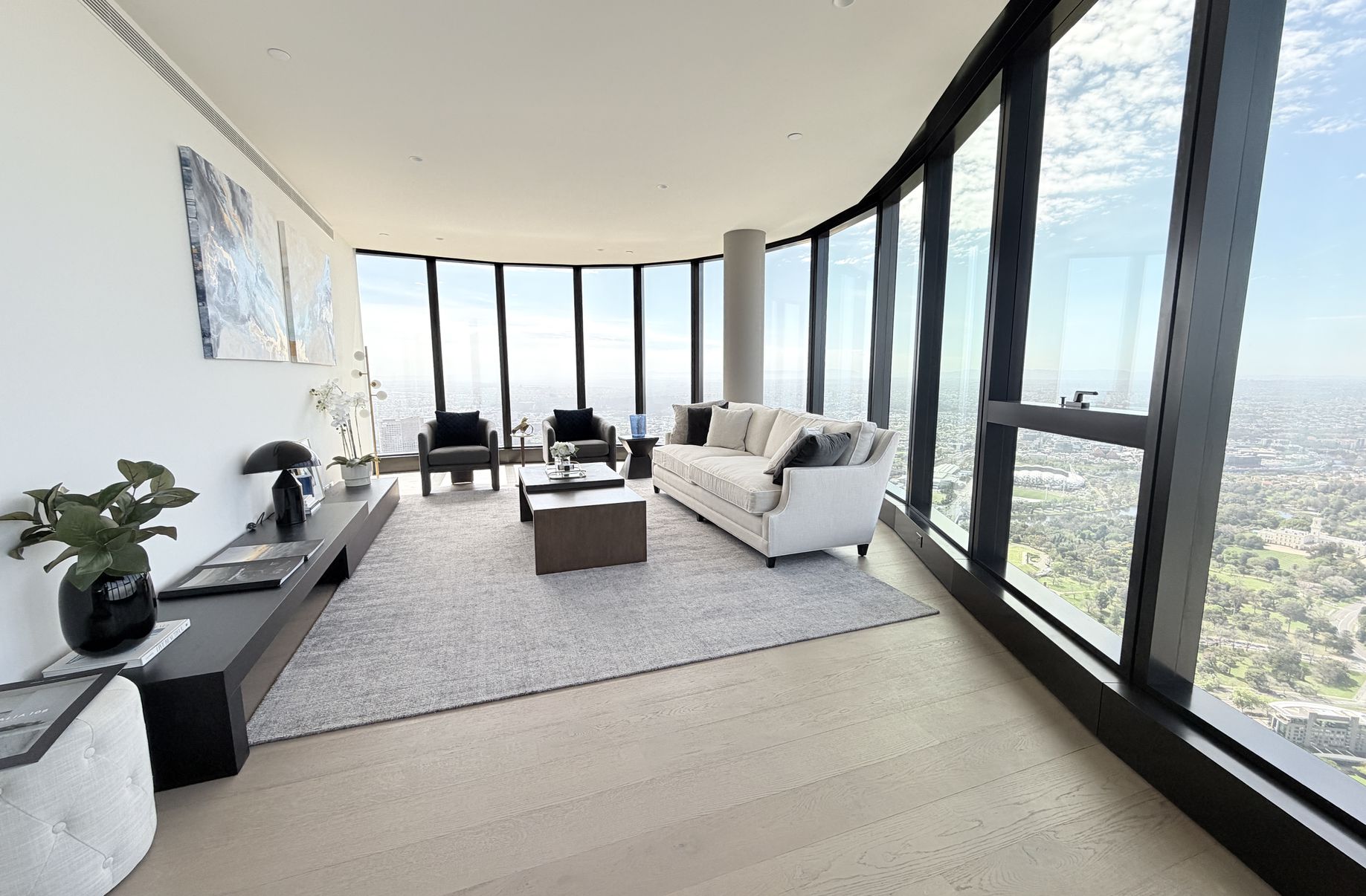 9403 / 70 Southbank Blvd, Southbank