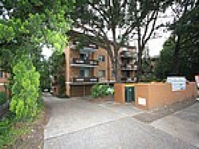 4 / 19 Lane Cove Road, Ryde