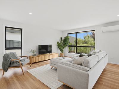 2 / 5 Bond Street, Kings Meadows