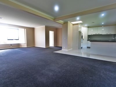 2 Deauville Court, Berwick