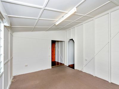 5 Macrae Street, Woodend