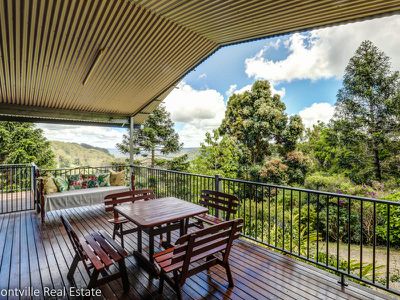 30 Manley Dr, Montville