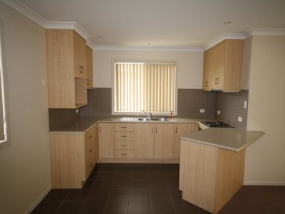 1 / 4 Austin Street, Wynyard