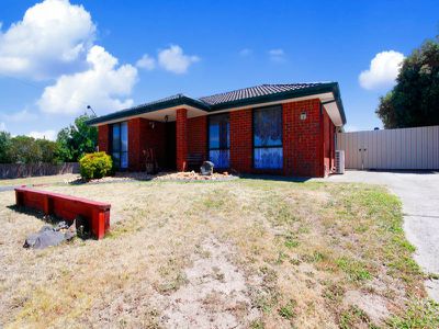 1 Lesley Drive, Hampton Park