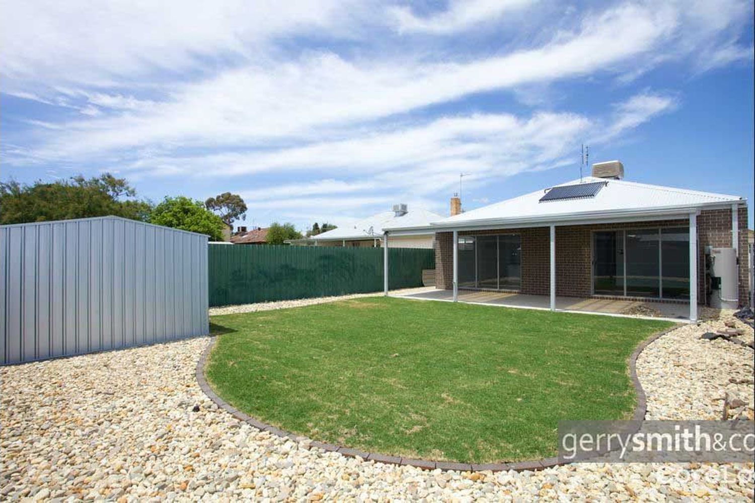 27 Williams Road, Horsham