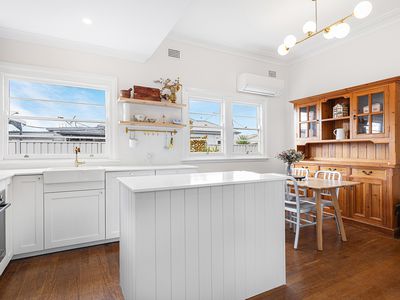 17 Fifth Street, Weston