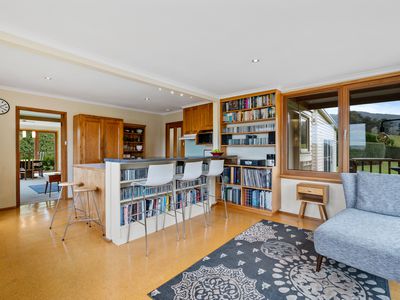 60 Clear Creek Road, Woodbridge