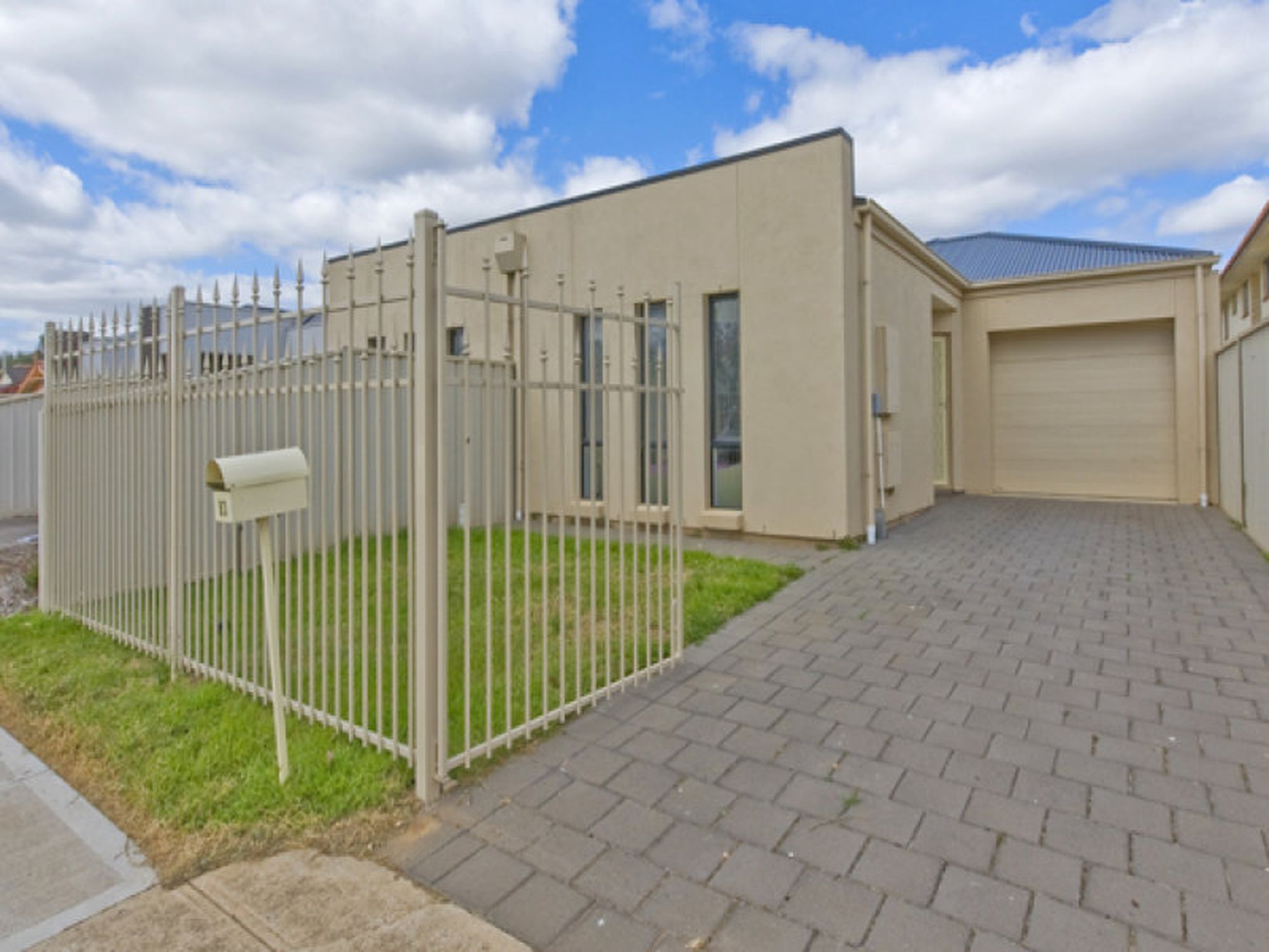 83 Ridley Grove, Woodville Gardens