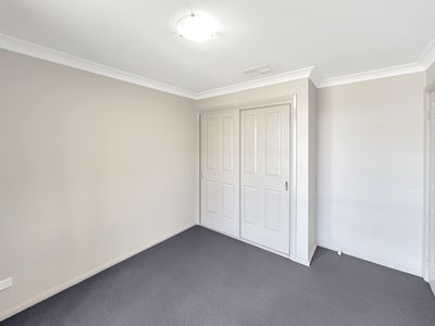 2B Thornett Place, Dubbo
