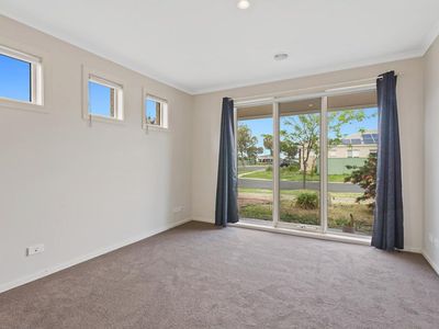 2 Butler Grove, Wyndham Vale