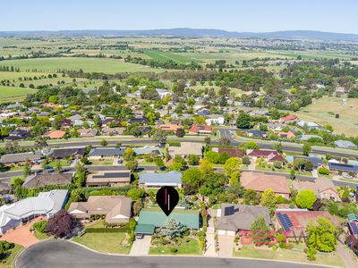 15 Beavis Place, Llanarth