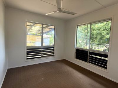 10 Lawson Drive, Moranbah