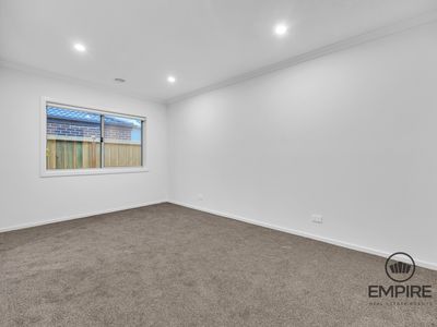 52 Grevillea Circuit, Clyde