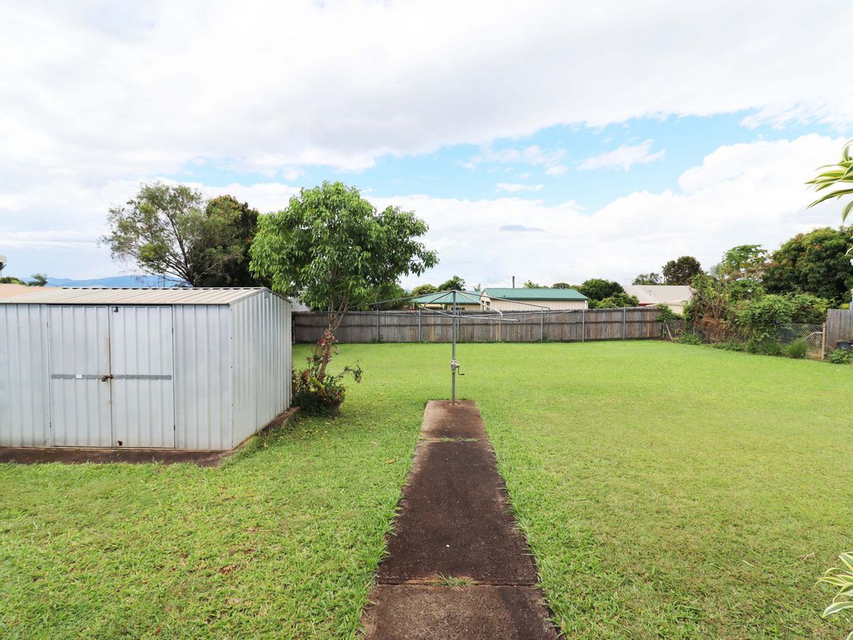 28 Hillview Circuit, Atherton