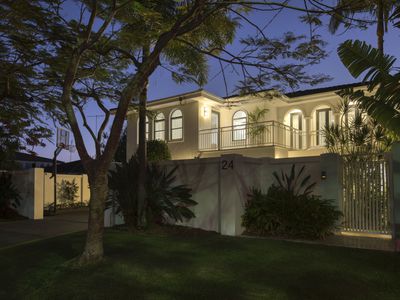 24 Gibraltar Drive, Isle Of Capri