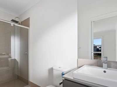 12 Gosfield Drive, Werribee