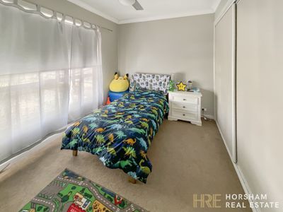 2 / 114 Bennett Road, Horsham