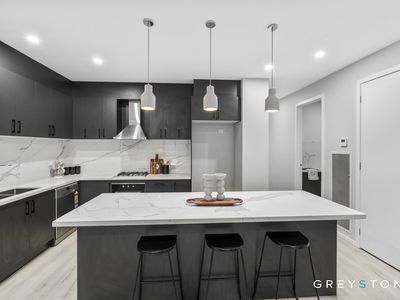 3 Pienza Road, Fraser Rise