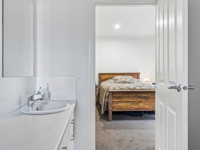 unit 2 / 28 Gordon Crescent, Romsey