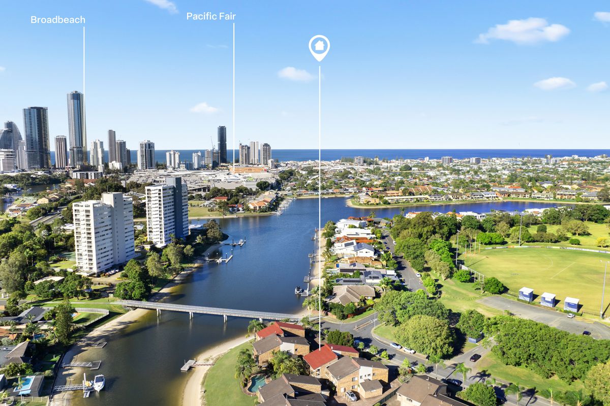 2 / 22 Dunlop Court, Mermaid Waters