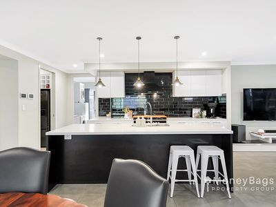 49 Portree Loop, Jimboomba