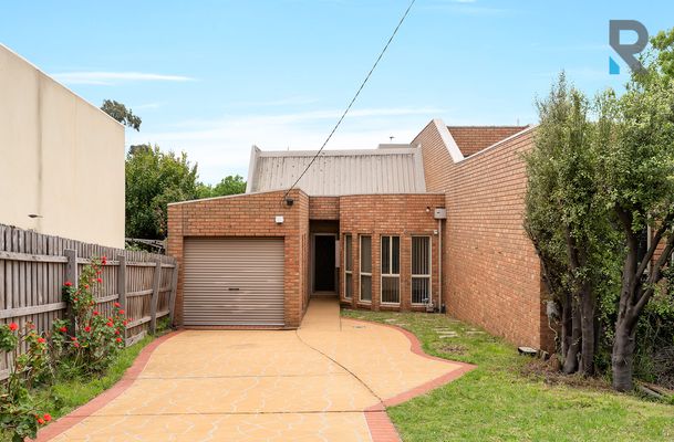 2 / 7 Hawick Court, Greenvale