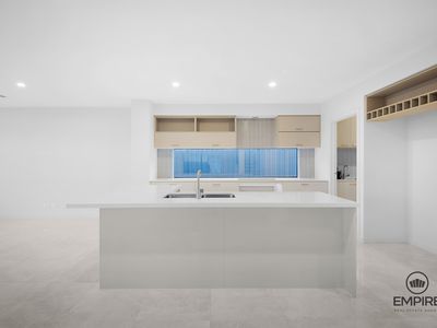 560 Heather Gr, Clyde North
