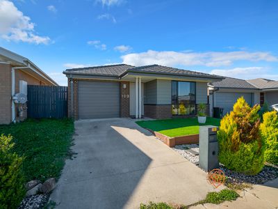 103 Kavangal Circuit, Ngunnawal