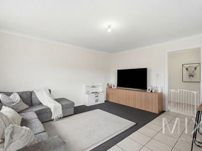 1 / 19 Joseph Link, Brighton