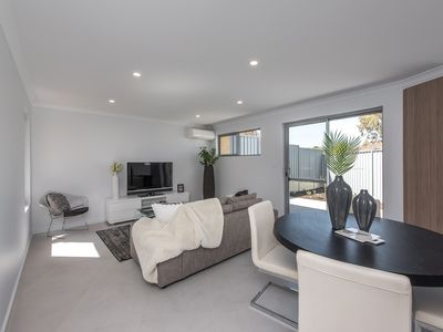 28D Moorhead Way, Koondoola
